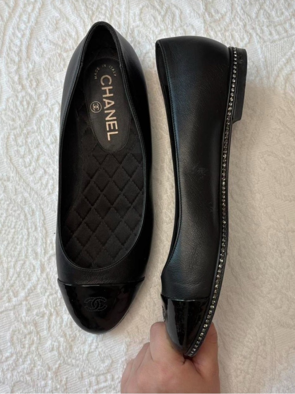 Authentic Chanel women’s cap toe ballerina flats